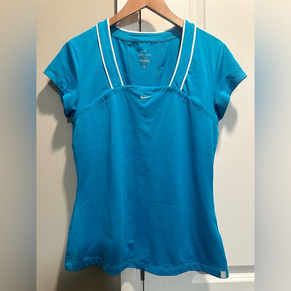 Nike dri fit blue square neck tee large